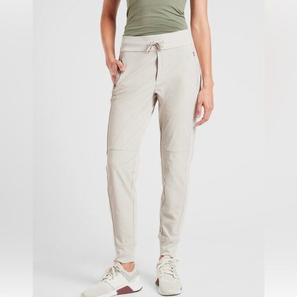 NWT Tall Joggers Athleta sz 12 - Picture 3 of 10
